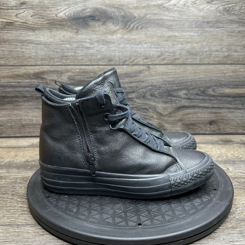 Converse Chuck Taylor II Women's Size 5 Lunarlon Black Leather
